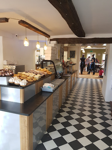 Bowe's Foodhall & Cafe