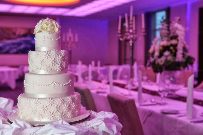 Cakes of Distinction - Cobh