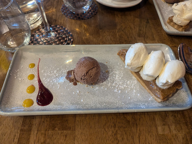 Comentarii opinii despre The Brown Morel