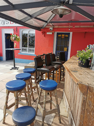 Riney's Bar & Beer Garden - Killarney