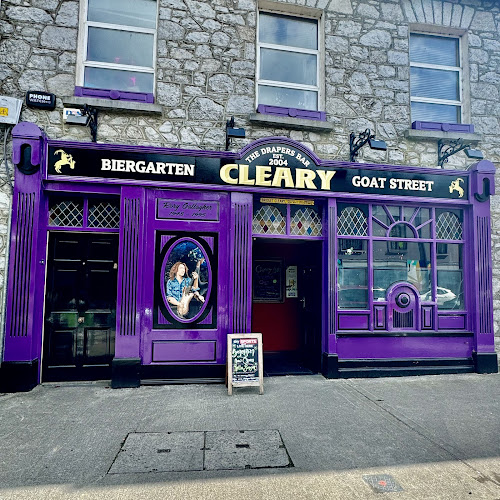 Clearys Bar - Hospitality and gastronomy