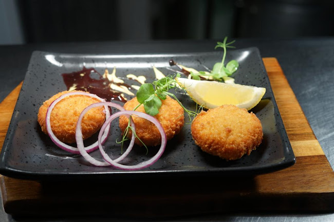 THE HOLY GRAIL Restaurant, Tapas & Cocktail Bar - Enniscorthy