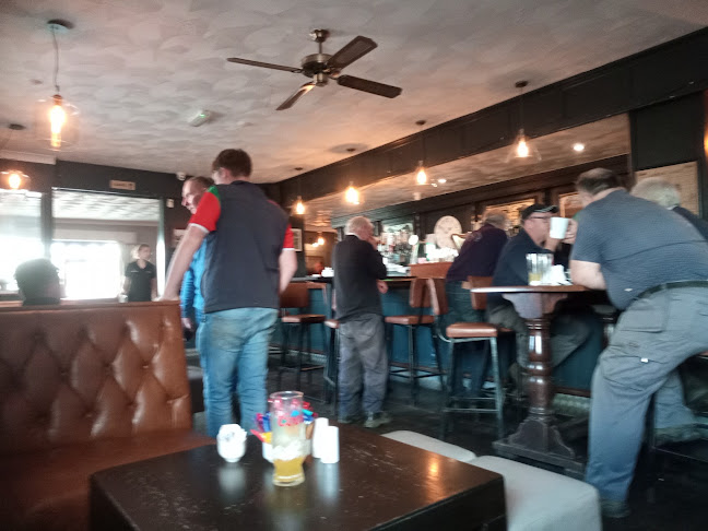 Adies bar & restaurant - Hospitality and gastronomy