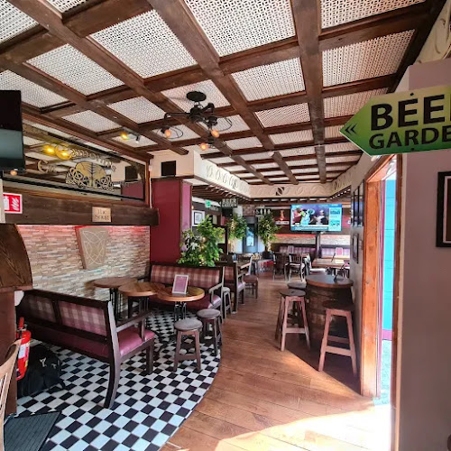 Comentarii opinii despre Glancy's Bar