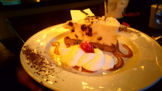 Whytes Bar and Restaurant