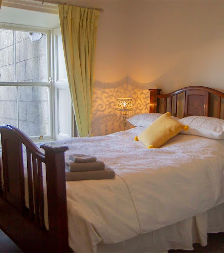 Joyce's Pub - Bar & Accommodation - Kilkenny