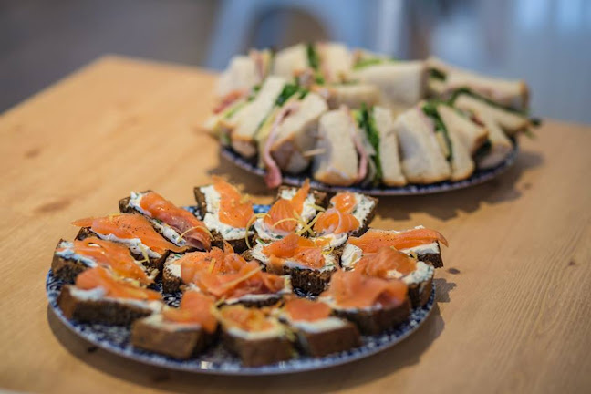 Pudding Row the Grocer - Easky