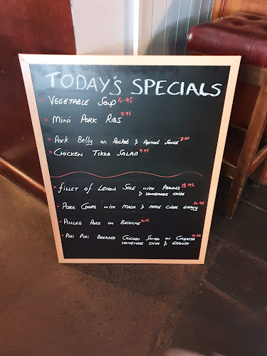 Roches Bar & Restaurant - Hospitality and gastronomy