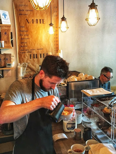 Comentarii opinii despre Coffee Works Lucan