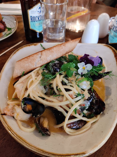 Gilroy's Bar - Hospitality and gastronomy