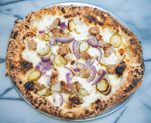 Little Richards Wood Fired Pizza - Hospitality and gastronomy