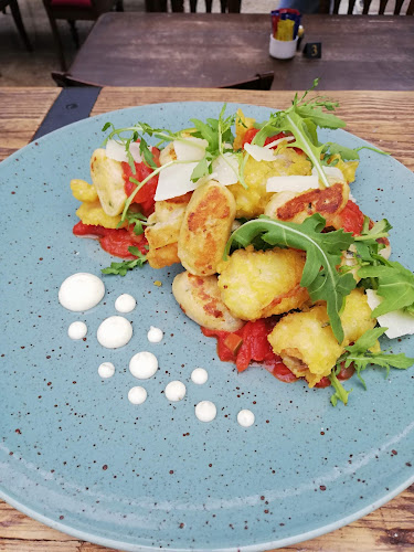 Keevers Pub - Carrick-on-Suir