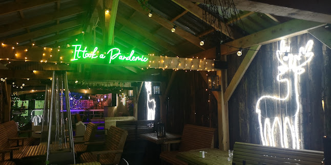 Comentarii opinii despre John Lee's Bar & Venue