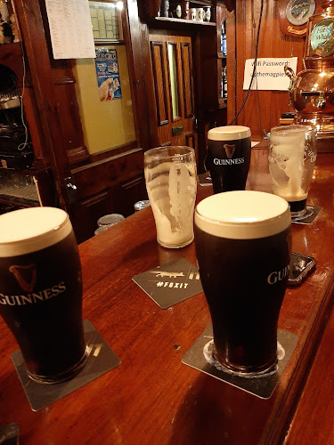Power's Pub, Bar, Lounge & Beer Garden - Clarecastle