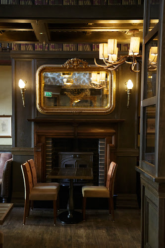 Comentarii opinii despre The Imperial Bar & Nightclub