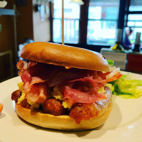 Comentarii opinii despre Christina's Cafe