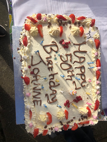 Opinii despre M&R Cakes în Limerick - Hospitality and gastronomy