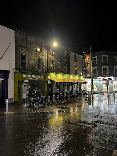 The Dew Drop Inn - Hospitality and gastronomy