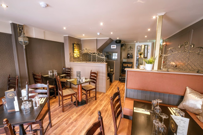 Murphy Brownes - Hospitality and gastronomy