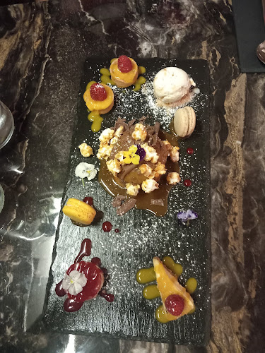 Raspberry Restaurant - Hospitality and gastronomy