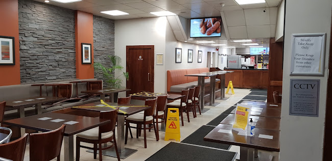 Comentarii opinii despre John Graces Fried Chicken