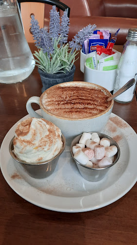 Comentarii opinii despre Cafe Twenty Twenty