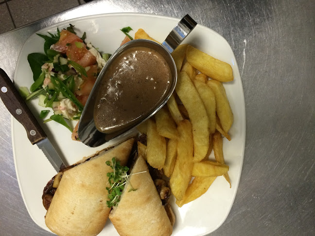 Comentarii opinii despre Brian Boru on the Hill, Bar, Restaurant, Event Centre & Off Licence