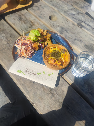 Opinii despre Courtyard Cafe în Birr - Hospitality and gastronomy