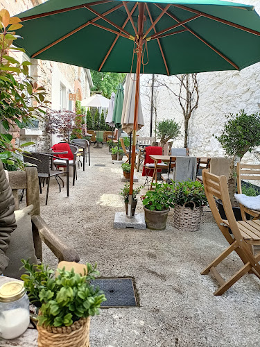 Opinii despre West Street în Castleblayney - Hospitality and gastronomy