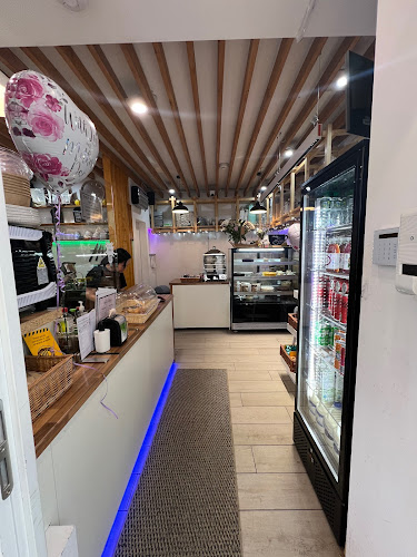 Comentarii opinii despre Sensei Coffee & Sushi Cafe