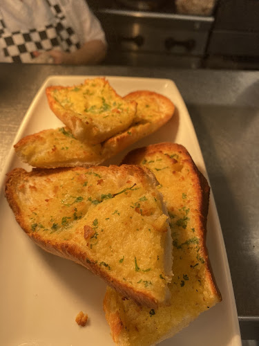 Comentarii opinii despre The Market Stone Bar and Restaurant