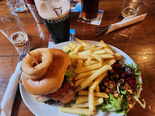 Flanagans Bar - Lahinch