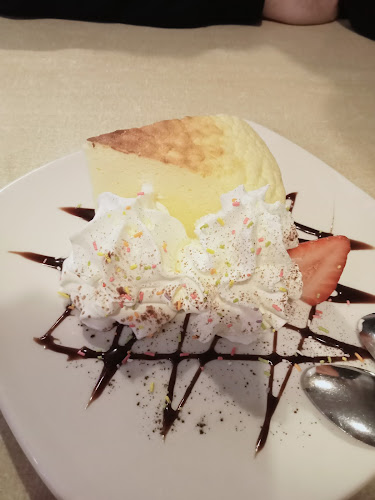 89/90 Oliver Plunkett St, Centre, Cork, T12 FT2R