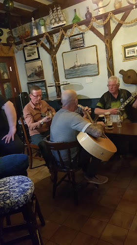 Comentarii opinii despre The Island Bar