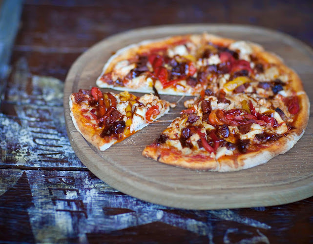 Ruby's Pizza & Grill - Swords