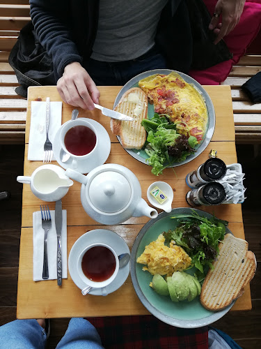 Opinii despre Leafy Greens Cafe în Westport - Hospitality and gastronomy