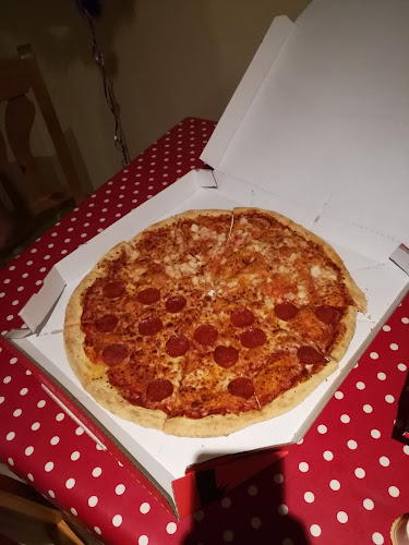 Apache Pizza Tuam - Hospitality and gastronomy