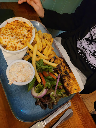 Comentarii opinii despre The Moorings Guesthouse & Seafood Restaurant @ The Bridge Bar