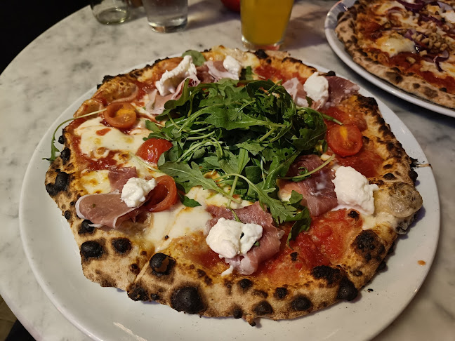 Opinii despre Little Richards Wood Fired Pizza în Skerries - Hospitality and gastronomy