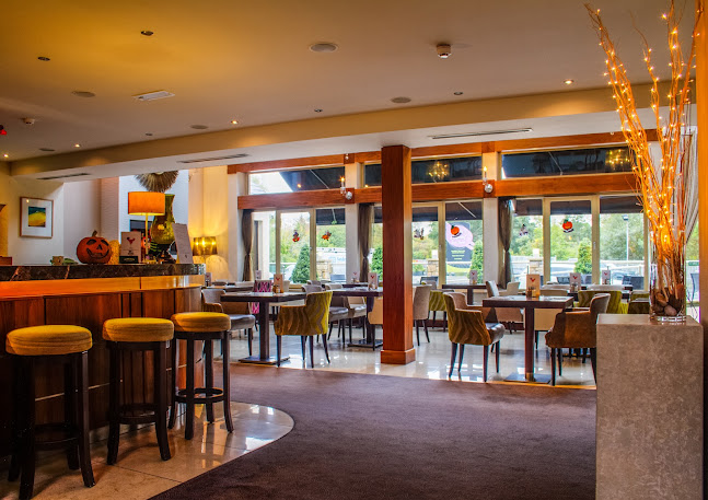 Davis' Restaurant & Yeats Tavern