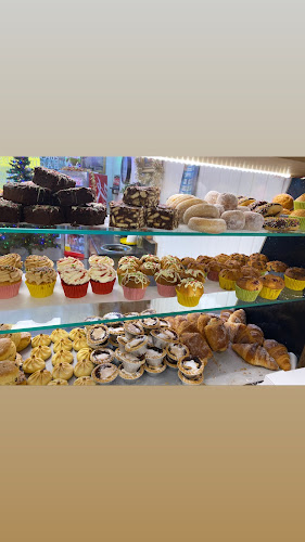 Opinii despre Carries Bakery în Ennis - Hospitality and gastronomy
