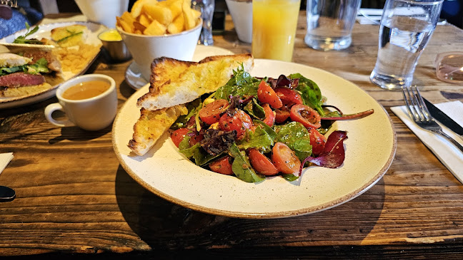 Biddys O'Barnes, Barnesmore Gap Barnesmore, F94 HP22