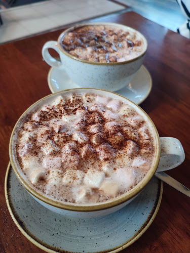 Harbour Place Shopping Centre, Harbour St, Mullingar, Co. Westmeath, N91 TC6V