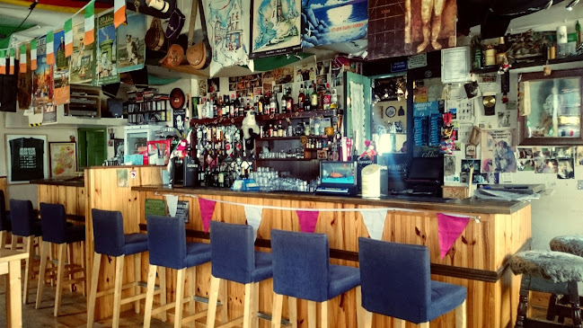 Vaughans Pub And B&B (Beer & Bed)