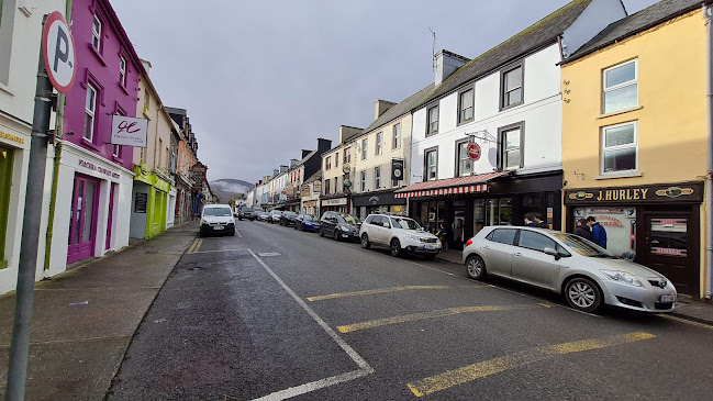 Henry St, Kenmare, Co. Kerry, V93 TX40