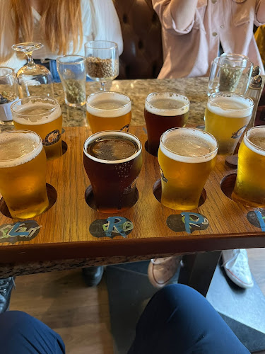 Lock 13 Brewpub - Hospitality and gastronomy