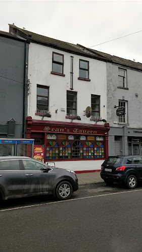 Sean's Tavern - Hospitality and gastronomy