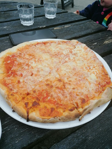 Opinii despre Pilot Bar în Enniscrone - Hospitality and gastronomy