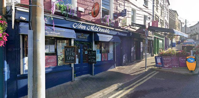 Ann McDonald's Café, Restaurant & Takeout