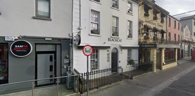 BlackCat - wine - tapas - rooms